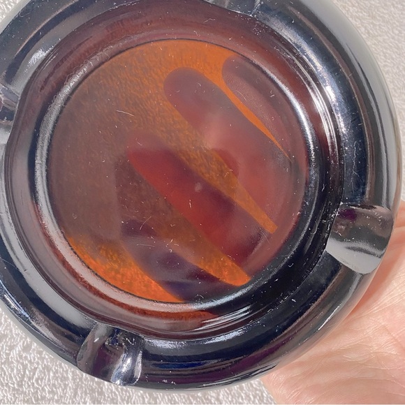 Vintage MCM Dark Thick Brown Amber Glass Round Ashtray Trinket Dish - Picture 8 of 8